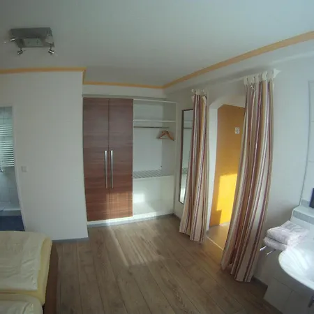 Haus Kap Horn 게스트하우스 유이스트